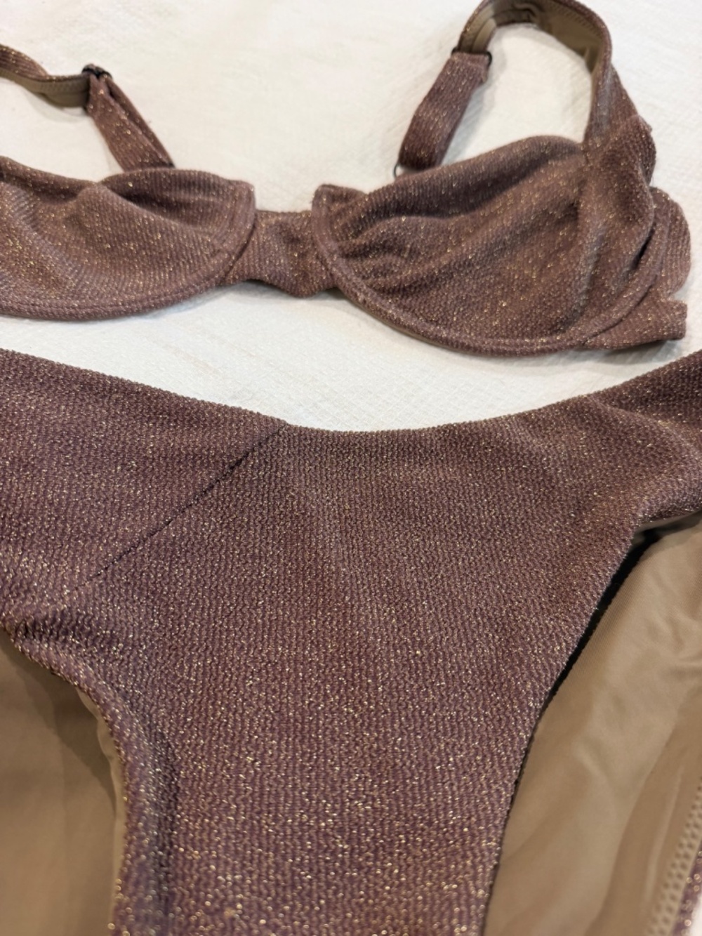 Vetchy Laguna TOP ONLY LDD - Picture 3 of 3